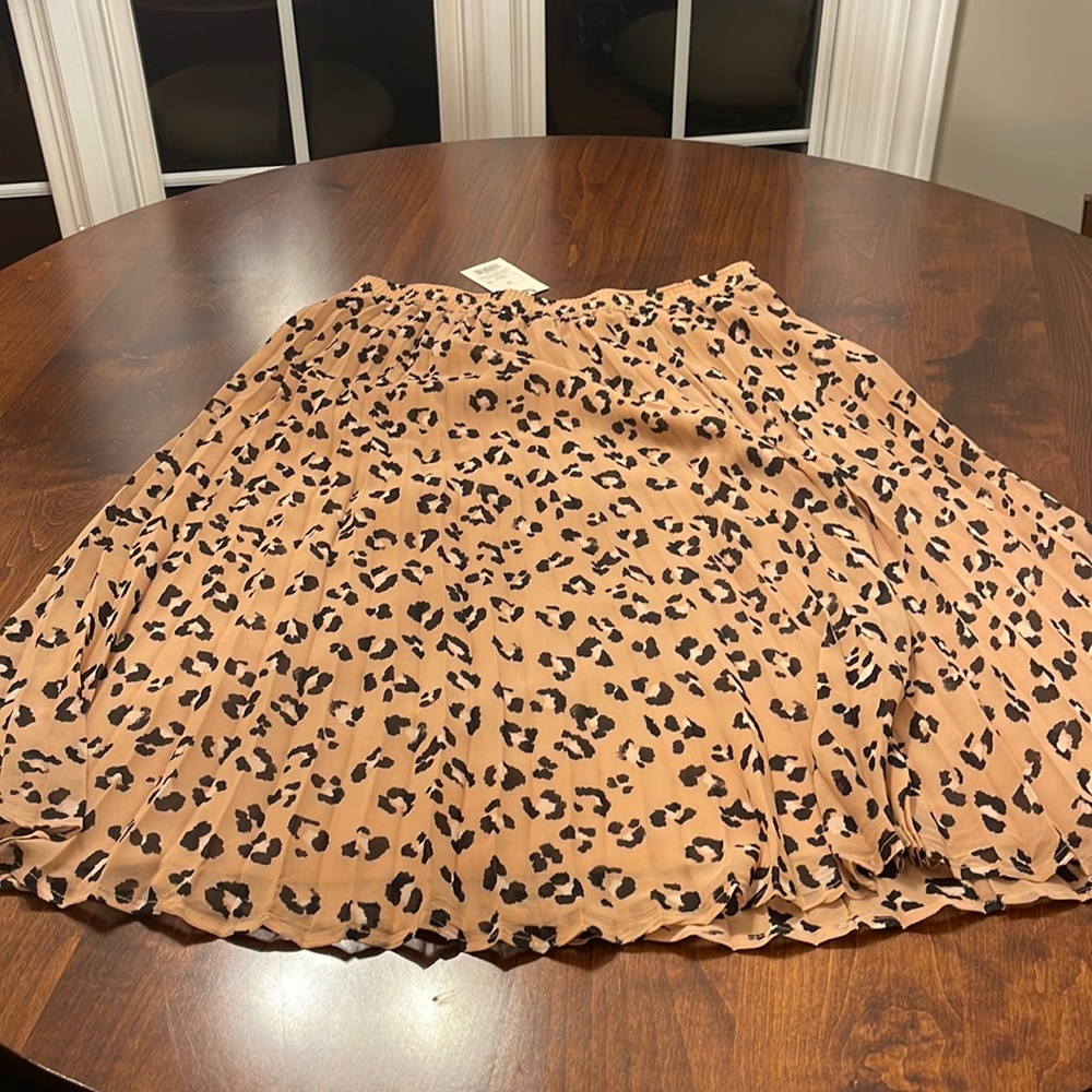 Leopard skirt